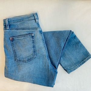 BDG cropped girlfriend jeans light medium wash